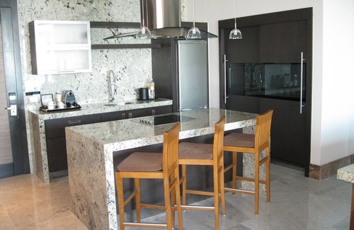 Puerto Morelos Complejo | Lujoso Grand Luxxe, Suite de 2 dormitorios con cocina / sala de estar, Riviera Maya
