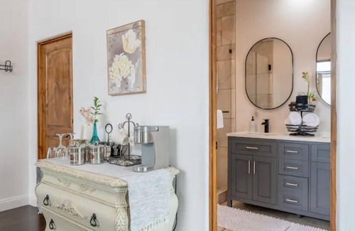 Elkhorn Casa | Luxurious guest house with Great Views of Monterey Bay