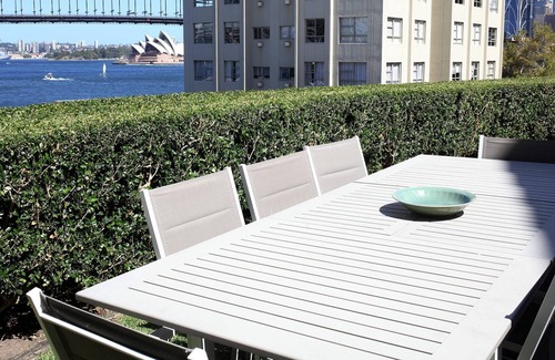 McMahons Point Apartamento | Luxurious Harbourside Haven w/ Spectacular View