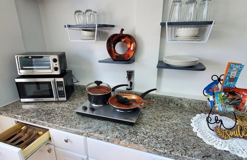 Kennesaw Casa | Luxurious Hideaway minutes away from downtownWoodstock, KSU, Town Center Mall