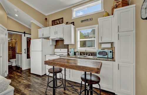 Dripping Springs Casa | Luxurious Hill Country Retreat With Pool and Firepit!