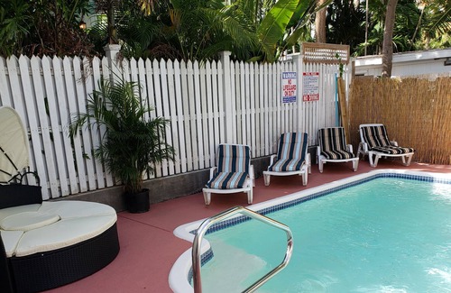 Meadows Apartamento | Lujosa casa histórica con piscina en el casco antiguo ¡TARIFAS INTRODUCTORIAS! 2