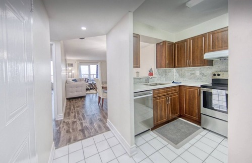 Malvern Apartamento | Luxurious Home in Scarborough!