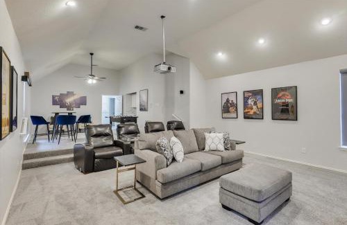 Mesquite Casa | Luxurious Home w Cinema Room & Private Pool