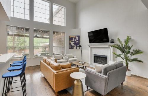 Mesquite Casa | Luxurious Home w Cinema Room & Private Pool