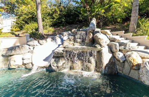 Miramar Ranch North Casa | Oasis Tropical Scripps Ranch