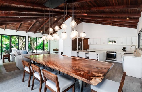 Palm Beach Estates Casa | Luxurious home with Pool...steps to Playa Grande beach and surf