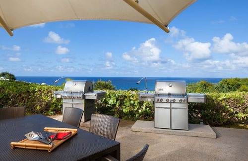 Princeville Apartamento | Luxurious hotel suite in lush, charming Princeville