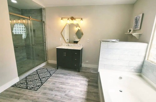 Terrell Casa | Luxurious House down Quiet Road.