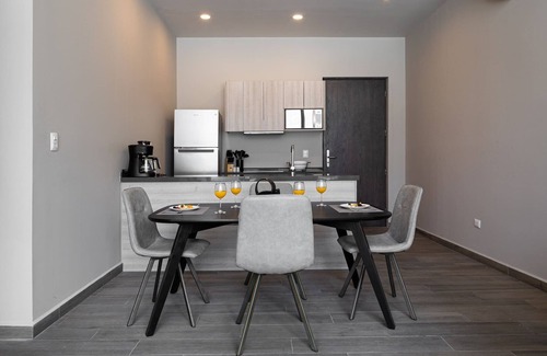 Monterrey Apartamento | Luxurious condo near US consulate, Jardín Secreto.