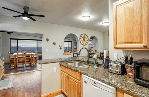 Virgin Cabina | Luxurious Kolob Cabin
