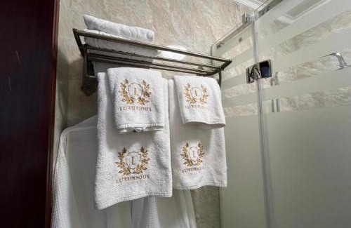 Taraz Hotel | Luxurious