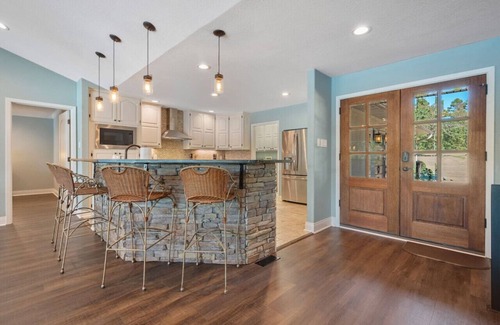 Hot Springs Village Casa | Luxurious Lakefront Retreat