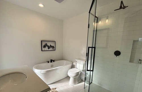 Port Stanley Casa | Luxurious lake view oasis