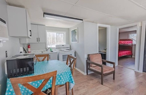 Frontenac Cabina | Luxurious Lakefront Loft