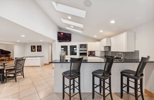 La Porte Casa | Luxurious Lakefront Estate with Pool, King Beds, Hot Tub
