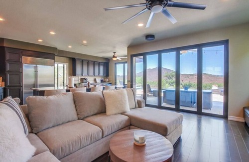 Rancho Bernardo Casa | Luxurious Lakeview Retreat at Lake Hodges, RB