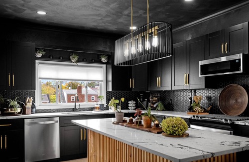 South Hills Casa | Luxurious listing near Downtown Pittsburgh - Newly Renovated!