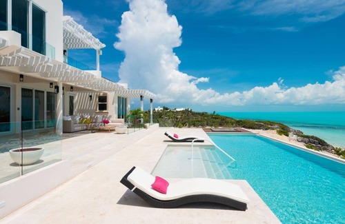 Long Bay Hills Villa | Luxurious Living on Long Bay Beach!!!