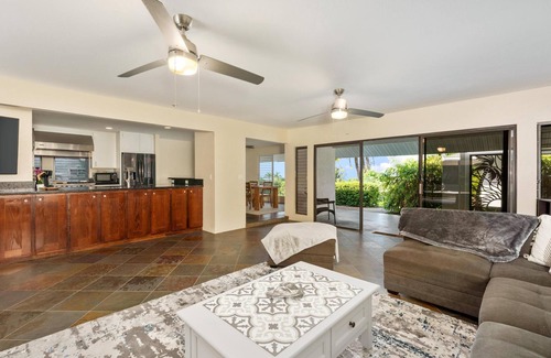 Kona Palisades Casa | Luxurious Makai Villa with Pool and Ocean Views
