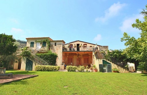 Fitili Casa | Luxurious Mansion in Parghelia near Sea