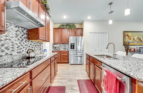 White City Casa | Luxurious Master Suite Retreat with Private Attached Bathroom in Port St Lucie