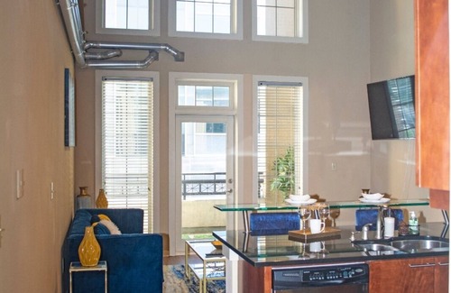 Atlantic Station Area Casa | Luxurious Midtown Loft
