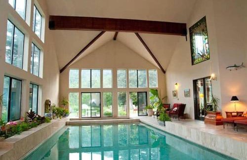 Midway Casa | Luxurious Mountain Retreat with Pool