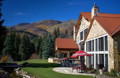 Midway Casa | Luxurious Mountain Retreat with Pool