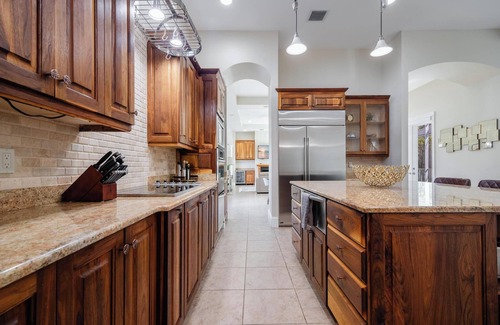 Pelican Bay Casa | Luxurious Naples Home w/pool & 5min walk to beach