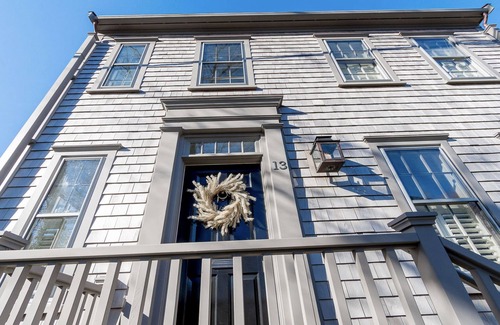 Nantucket Town Casa | LUXURIOUS NEW Harbor View Home with Hinckley Yacht!