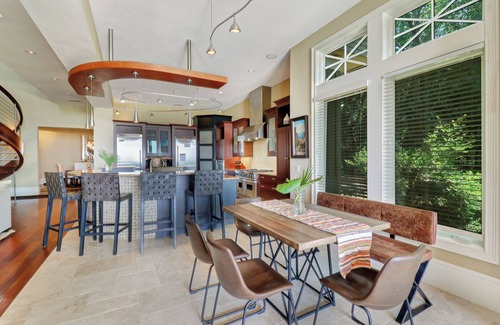 Sea Pines Casa | Luxurious oceanfront home with private pool with spa