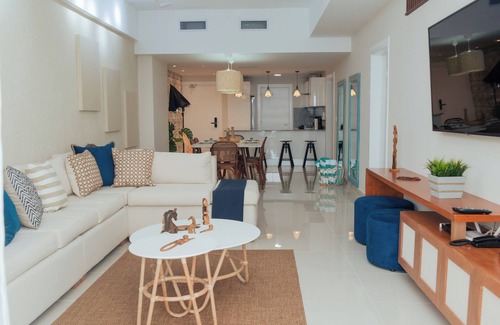 Villas Del Mar Condominio | Luxurious Ocean Front 19th Floor 3 Bed Apartment