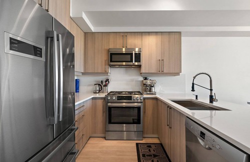Victoria West Condominio | Luxurious, Ocean View 2 Story Penthouse - Downtown - Secure Parking
