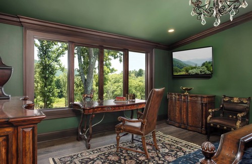 Fletcher Casa | Luxurious Old World Two Bdrm Chalet on Equestrian Estate minutes from Asheville