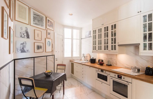 Faubourg Saint-Germain Apartamento | Lujosas vistas al Champ de Mars, Eiffel y Ecole Militaire, balcones, aire C