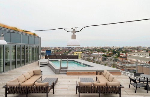 Pleasant Plains Apartamento | Luxurious One-Bedroom in Shaw’s Trendiest Neighborhood with Exclusive Amenities