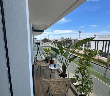 Rabat Apartamento | Luxurious One Bedroom By Rabat Train Station