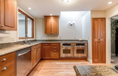 Polk Gulch Condominio | Luxurious Pacific Heights Retreat with Rooftop Deck