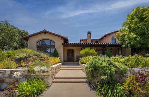 Monterey Casa | Luxurious & Peaceful 6 bedroom Home w/Pool - 5acre