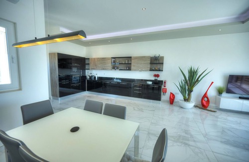Ta' Giorni Apartamento | Luxurious penthouse with 2 large terraces DGER1-1