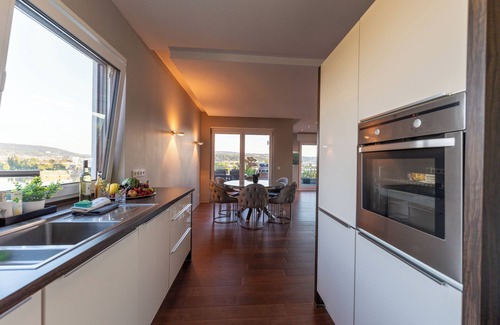 Lutzel Apartamento | Luxurious penthouse apartment with beautiful Moselle views