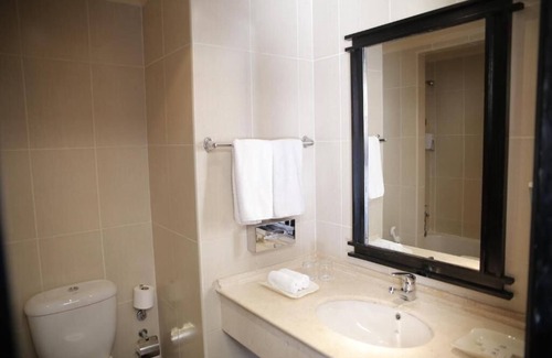 Al Mamsha El Seyahi Hotel | Luxurious Pool-View Room Perfect for Romantic Red Sea Retreats - with Spa