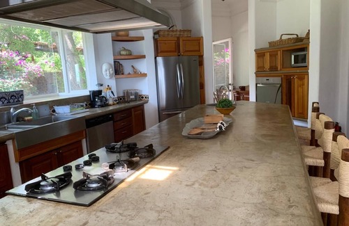 San Juan Cosala Villa | Lujosa propiedad, espectacular vista al Lago de Chapala y la montaña, Privacidad