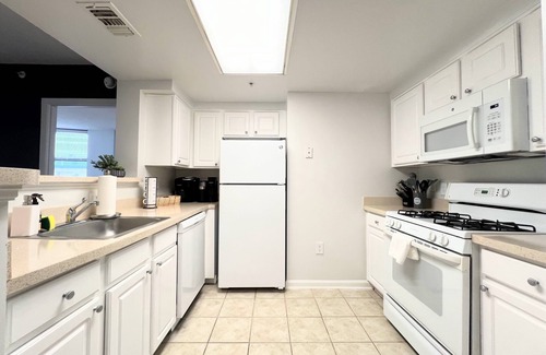 Ballston Apartamento | Luxurious Retreat close to DC 3 Beds