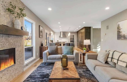 Eagle Casa | Luxurious Retreat in Lexington Hills, Eagle, ID