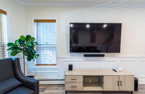 Lambertville Casa | Luxurious Retreat, Parking, Restaurants, Near New Hope, 1mile Delaware River