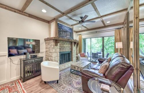 New Braunfels Casa | Luxurious Riverfront Condo Just 1 Blk to Schlitterbahn!