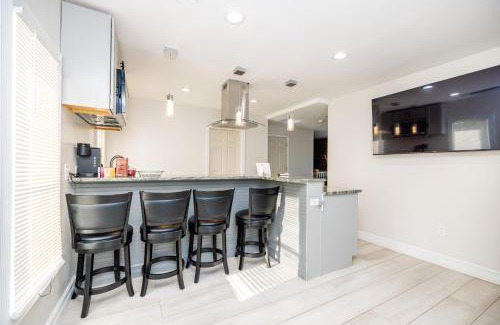 Fall River Apartamento | Luxurious room in Fall River Stay