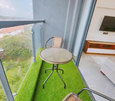 Kilimani Apartamento | Luxurious Serene 1 bedroom in Lavington with green & City views!